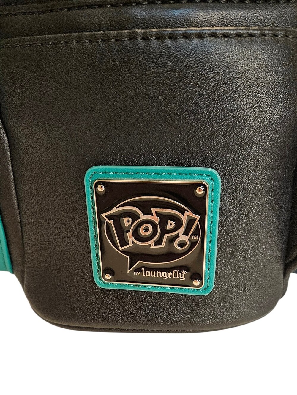POP! By Loungefly DC Comics Harley Quinn & Joker Mini Backpack And Wallet Set - Picture 5 of 16